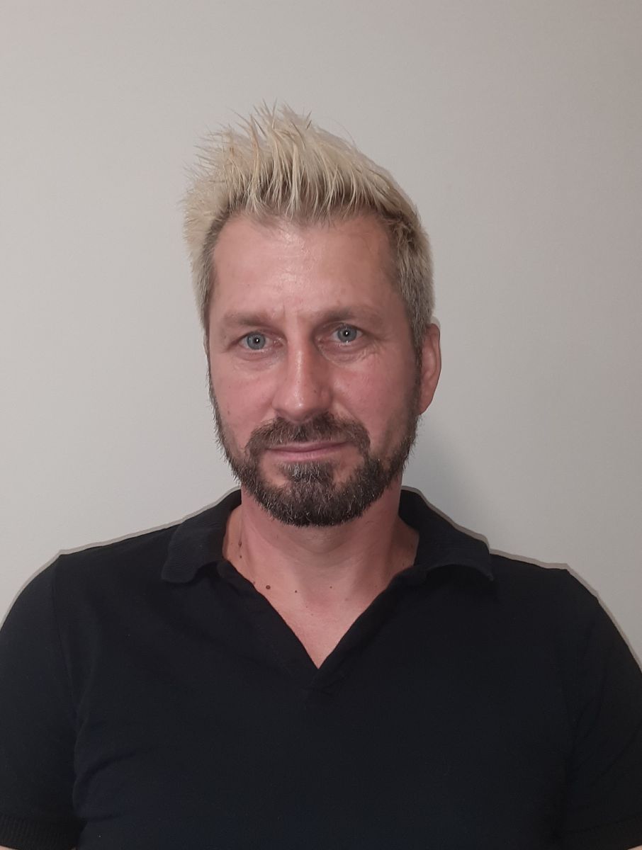 sołtys wsi Orzelec Marcin Gołębiowski