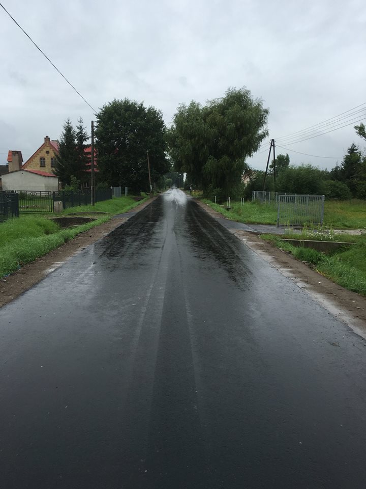 droga powiatowa w Krasowcu po modernizacji