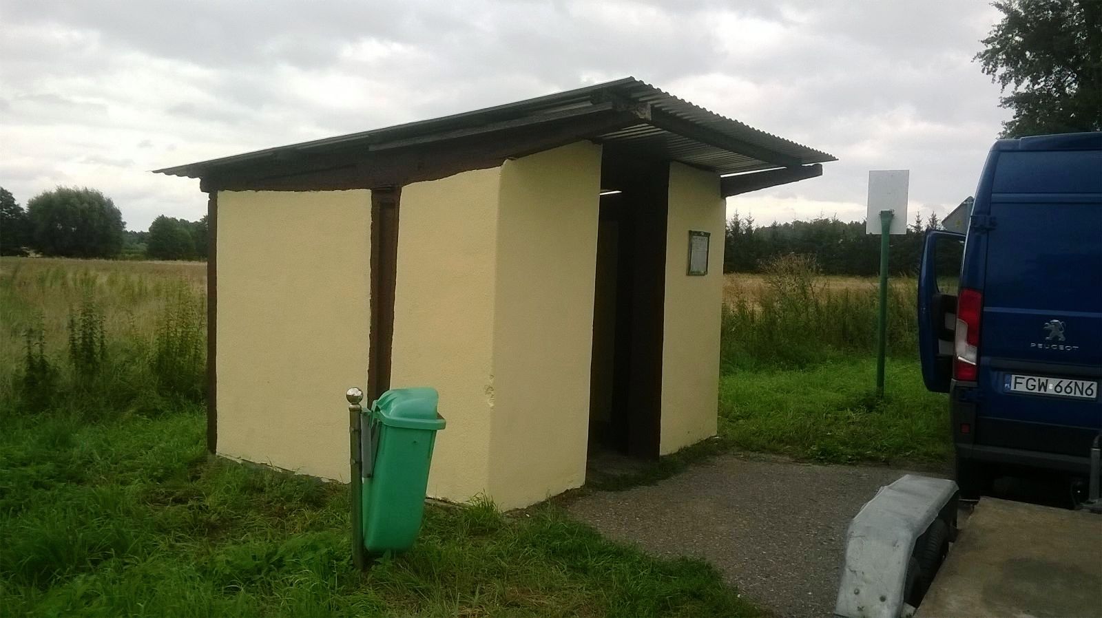 przystanek w miejscowości Ciecierzyce
