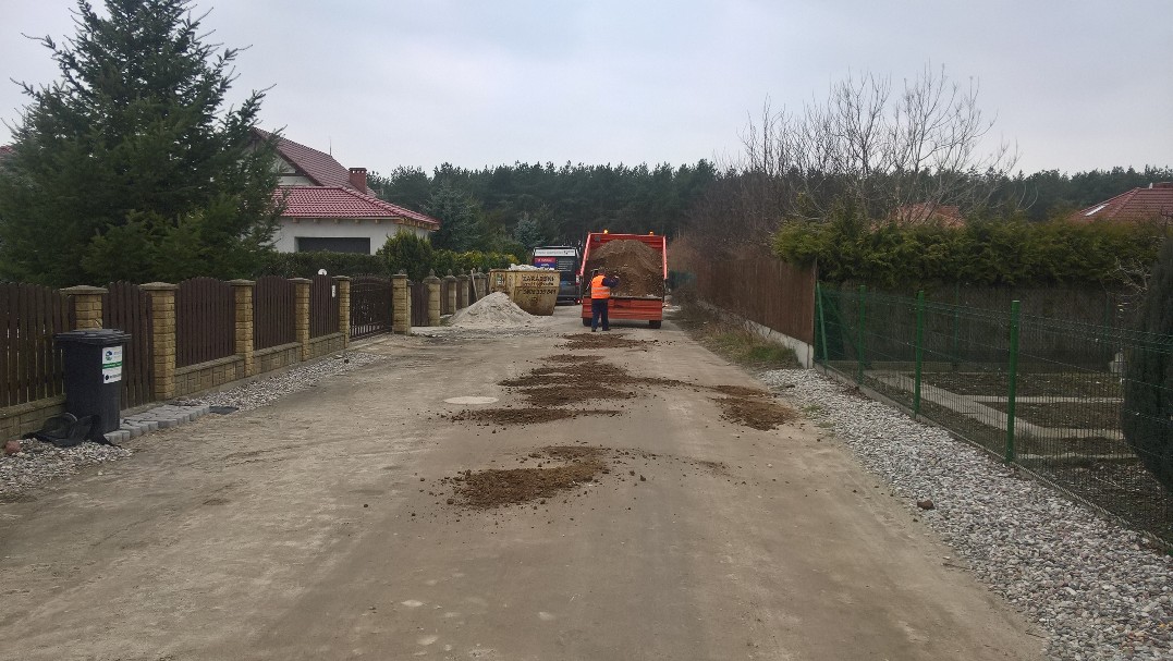 Łatanie ubytków Karnin ul. Tęczowa