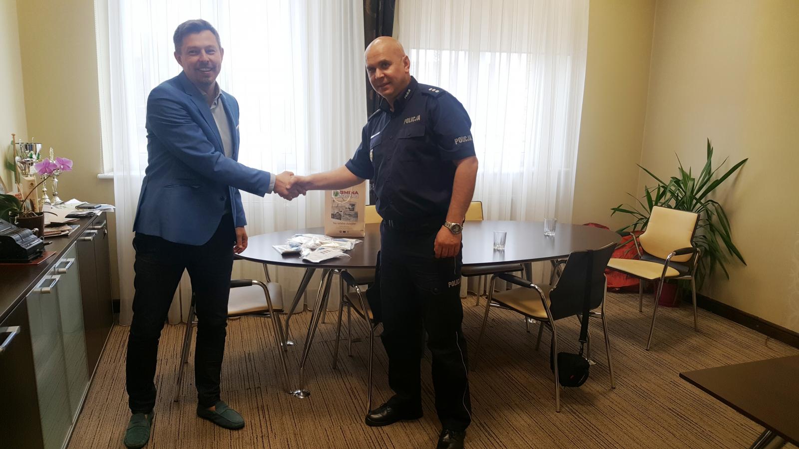 przekazanie nakrotestów dla policji