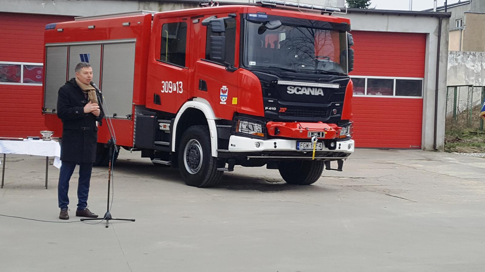 przekazanie samochodu dla OSP Deszczno - SCANIA