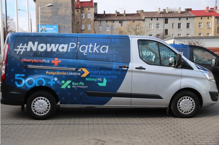 bus #NowaPiątka