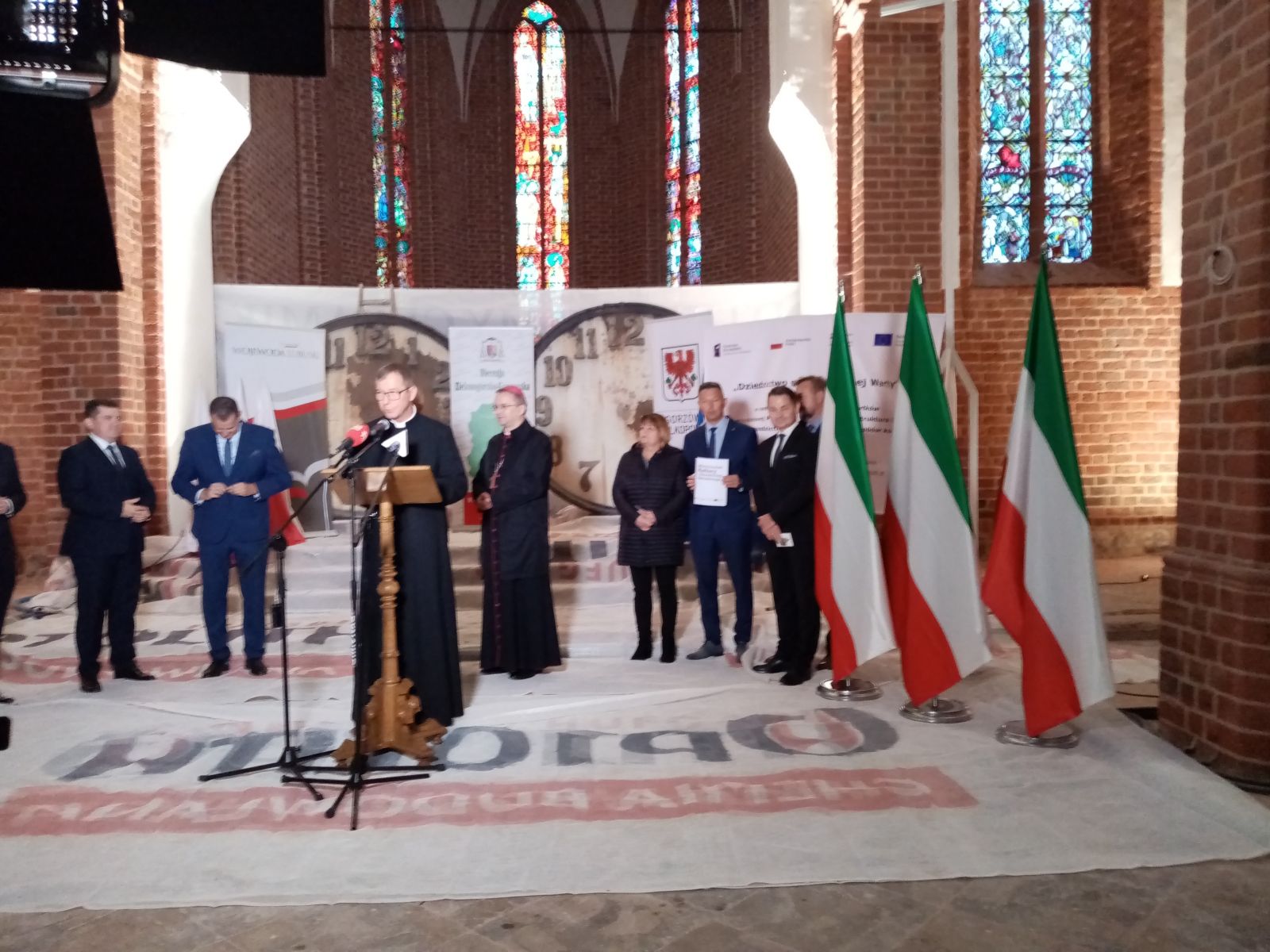podpisanie dofinansowania na kościoły