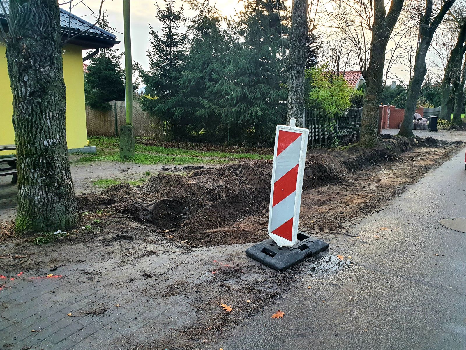 przebudowa chodnika w Gliniku