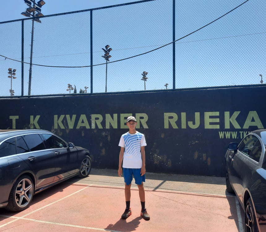 piotr kluj